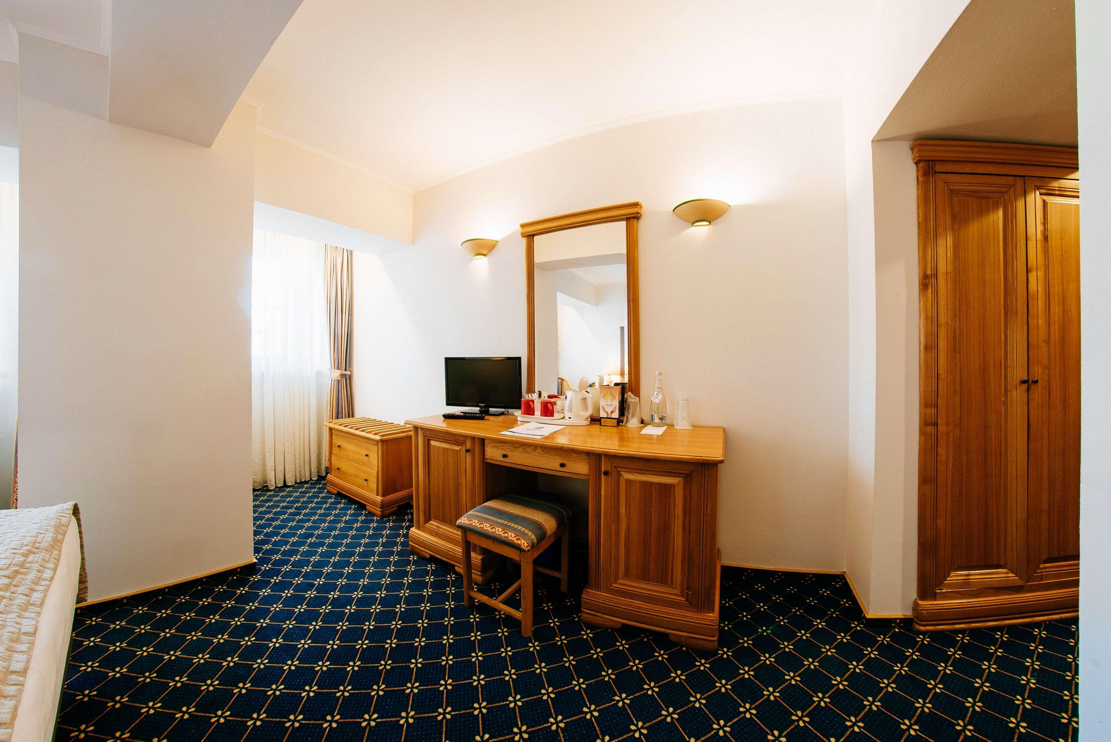 Best Western Bucovina Club De Munte Gura Humorului Exterior photo