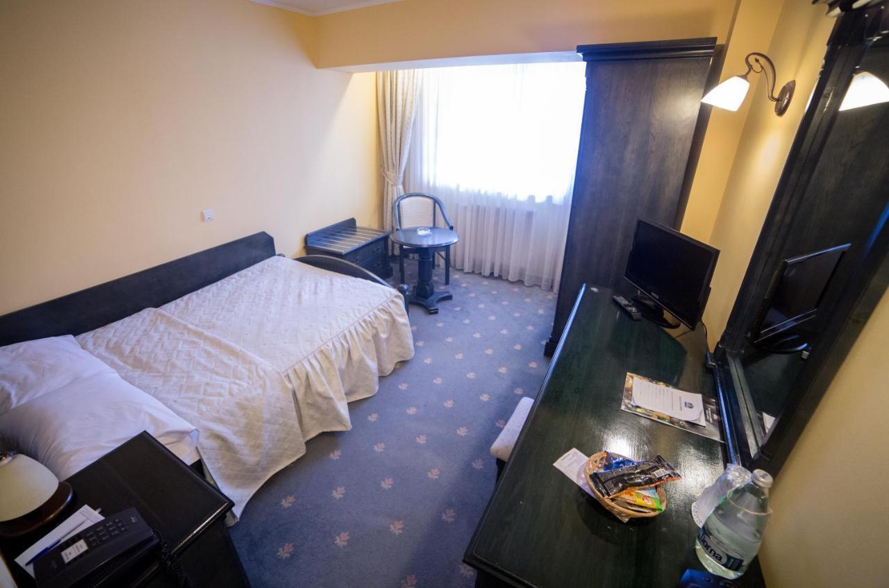 Best Western Bucovina Club De Munte Gura Humorului Exterior photo