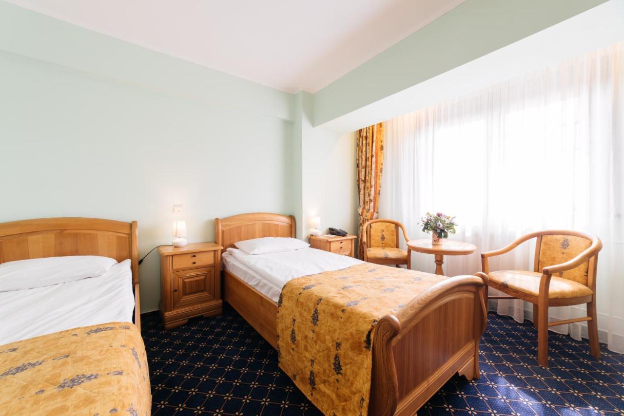 Best Western Bucovina Club De Munte Gura Humorului Exterior photo